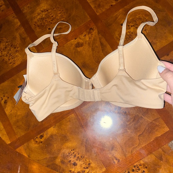 Calvin Klein Women's Tan Bra - Picture 4 of 6
